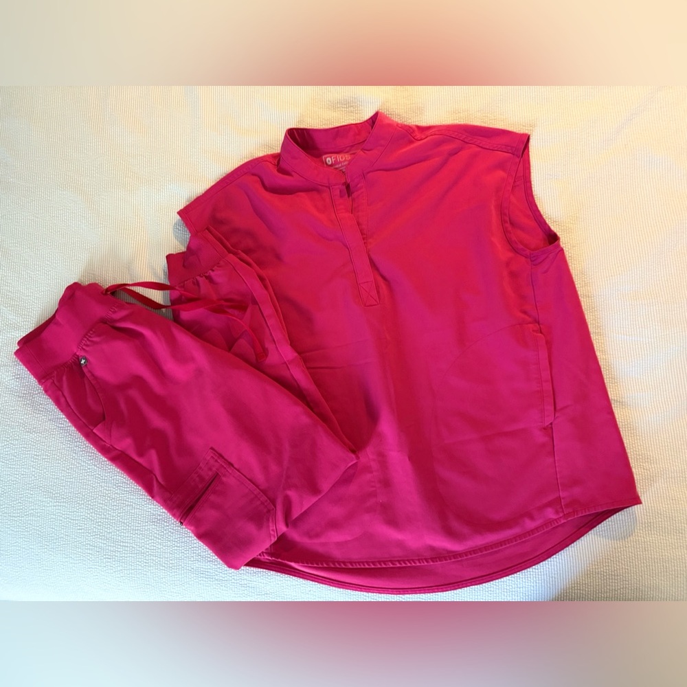 Shocking Pink set